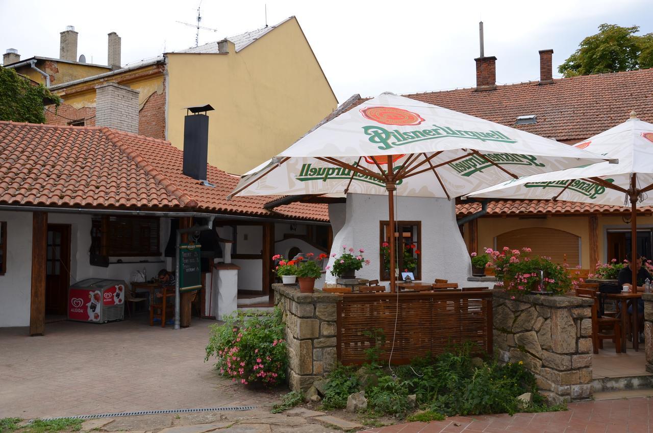 Penzion Pod Kastany Kvasice Exterior foto